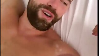 Incredibly handsome Justin fucks and jerks off!