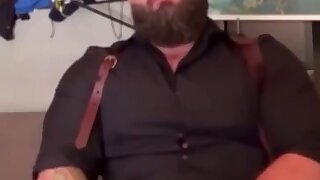 Beautiful bear handjob.