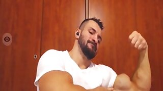 hot beast bicep cam