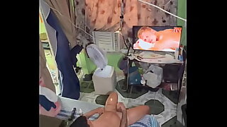 Fui pego no flagra batendo punheta