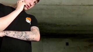 2 chavitos argentinos hablandole sucio a chica fake por cam