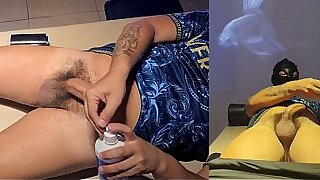 331 - Peludo gozando com o masturbador