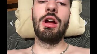 Flingster: Sexy gooner likes to bate for the camera