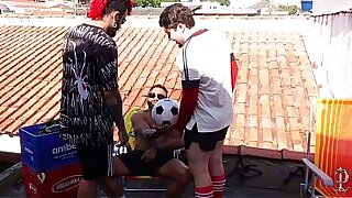 Pr&eacute;via - Jogadores Heteros Fazem Brotheragem No Sigilo Durante Copa&excl; Cinquenta Tons de Verde e Amarelo- O FILME &lpar;COMPLETO NO PREMIUM&rpar;