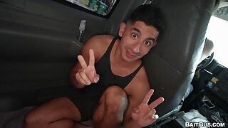 Les bites hГ©tГ©rosexuelles sont ses prГ©fГ©rГ©es