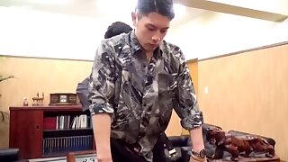 Trai xДѓm trб»— lГ m bГ¬nh chб»©a tГґn cho Д‘бєЎi ca