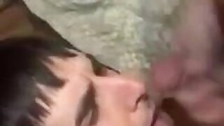 Sucked cock and got facial - ThisVid.com