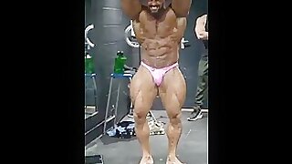 BLACK HEAVYWEIGHT
