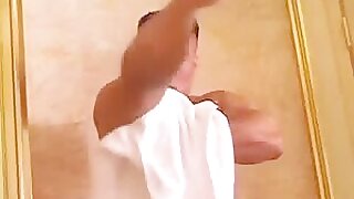 WONG HONG : BEAUTIFULLY MASSIVE