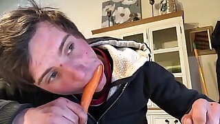 Blowjob with carrot second part