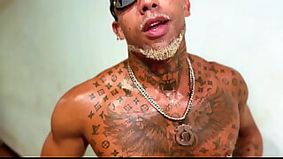 gosto muito de brincar com um cuzinho