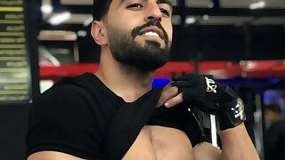 Lebanese tiktoker issa hajjar showing body (لبناني Arab)