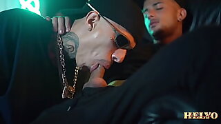 SURUBA COM OS G&Ecirc;MEOS E COM O MANO&comma; COLOCARAM AS 3 PIROCA NO MANO