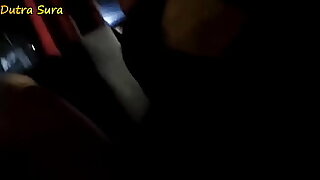 Dei a buceta para pagar o uber