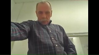 Old man cums on live while he’s in suits