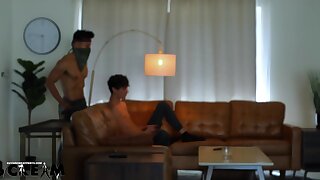 Scream! (Jacob Acosta, Fabian Divani)