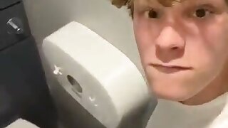 Bro's having a quickie in public.