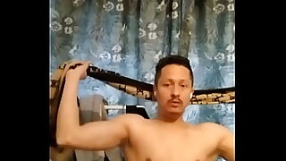 Me dancing listening to good music&excl;