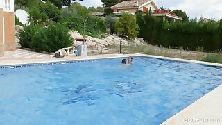 Spanish Adventures Part 6 : Pool Noodles