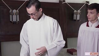 Felix: Altar Training