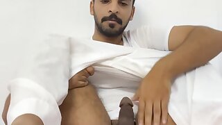 Exposed HamoDzi Arab