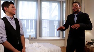 Kaiden Alexander Breeds His Intern Ricky Verez