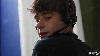 Raw Gaymers Part 2 - Joey Mills, Luke Connors