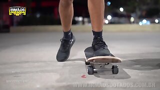 Fisting Skateboard (Helyo Karvalho, Rei Salmao)