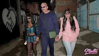 ENVOLVIDO DA FAVELA LEVOU DUAS SAPATAO PRO BARRACO E MRTEU ROLA NAS DUAS