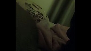 ACORDEI DE MADRUGADA COM A PICA DURA CHEIO DE TESAO