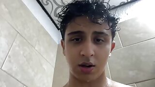 Showing 2955 Latino jerking